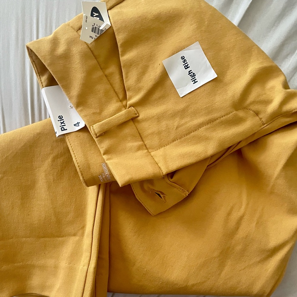 Old Navy Pixie High Rise🧡 - Picture 3 of 4